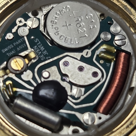 Gold Women's Watch - Picture 13 of 14